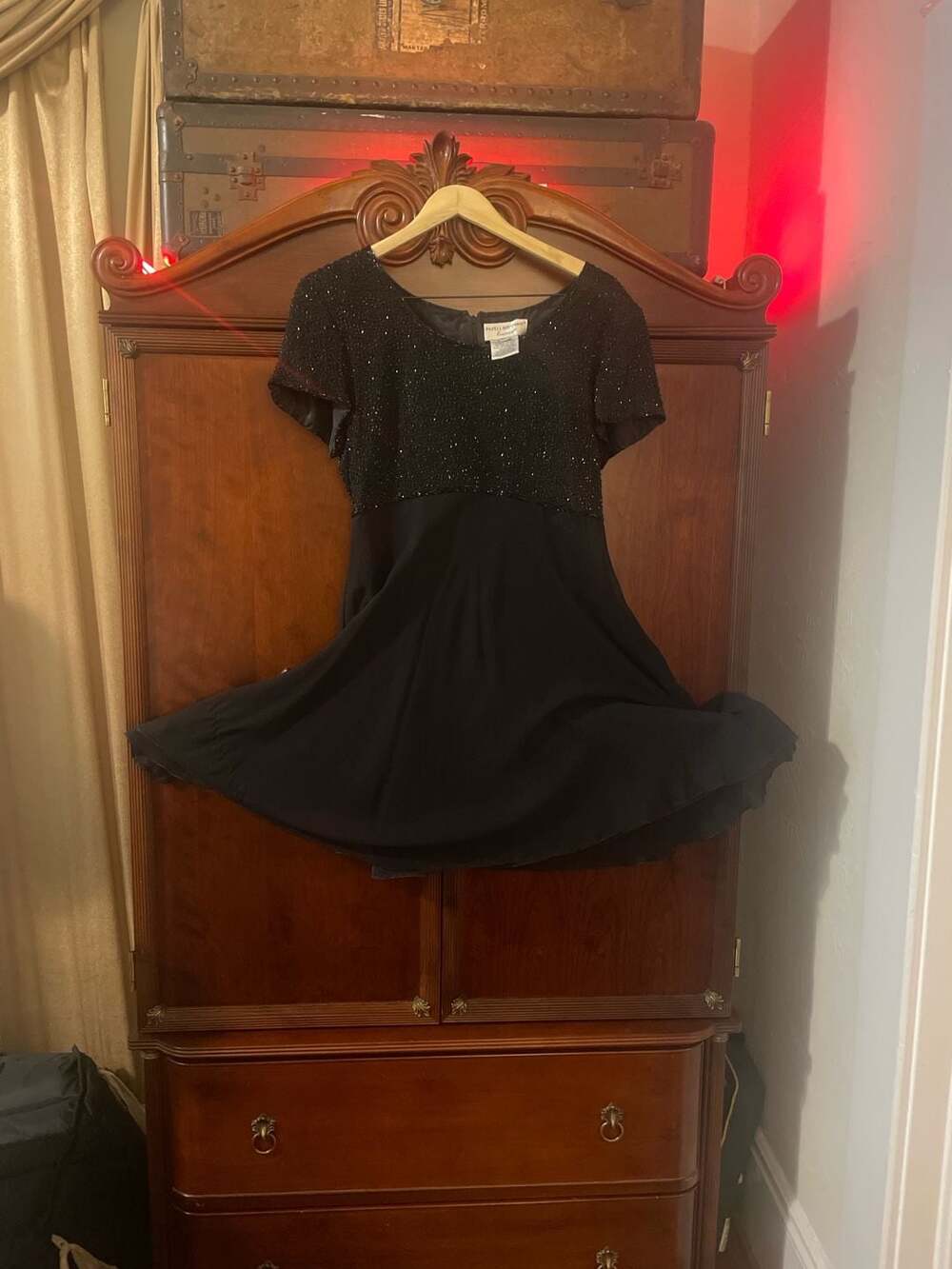 Papell Boutique Evening Black Beaded 100% Silk Short Sleeve Dress Size P10